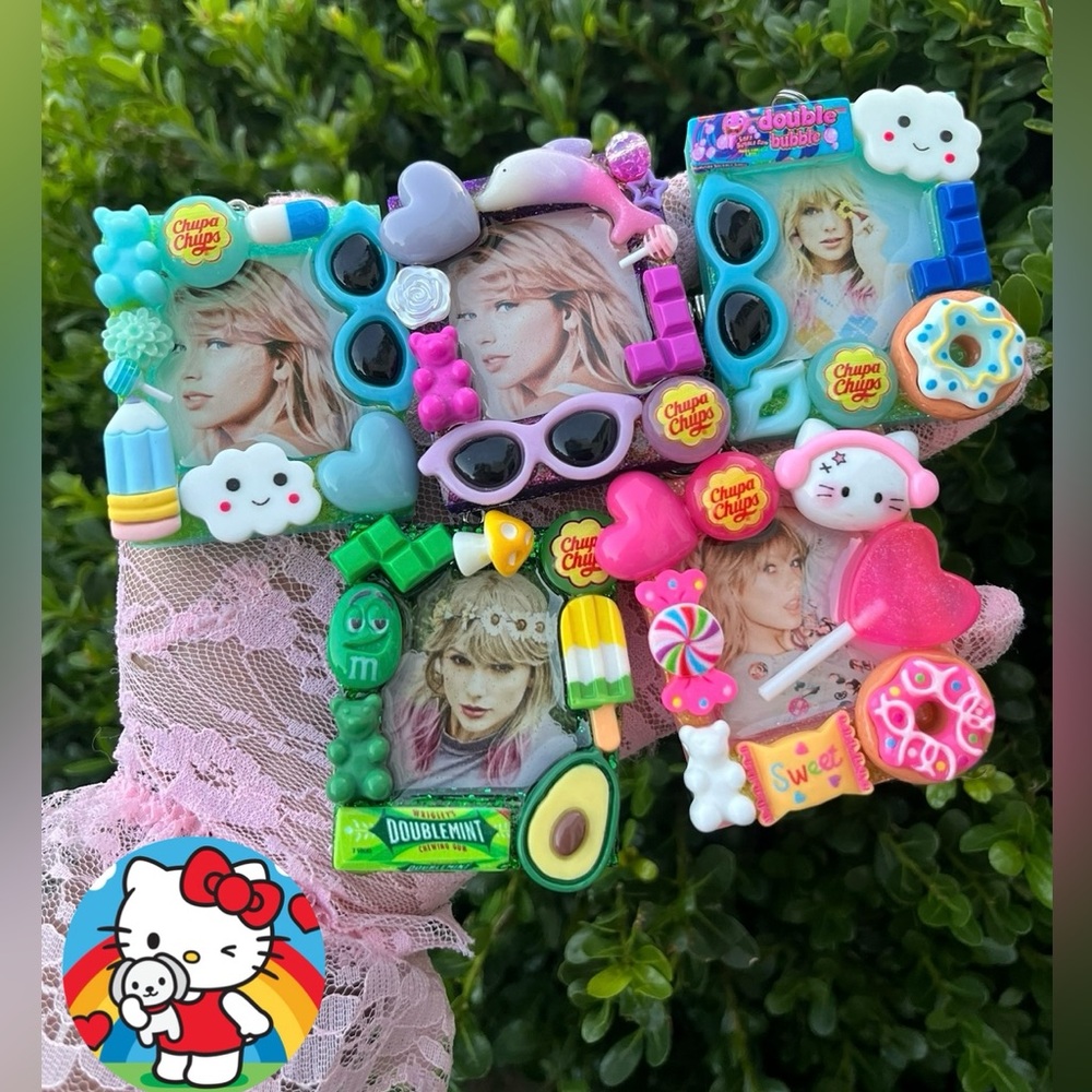 Taylor Swift Keychains/Book Bag Charm (Set of 5)
